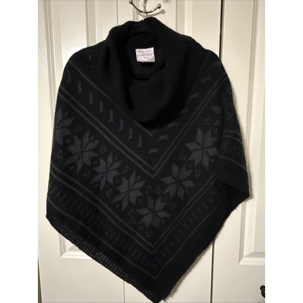 Romeo & Juliet Couture Black & Charcoal Snowflake Poncho Cape